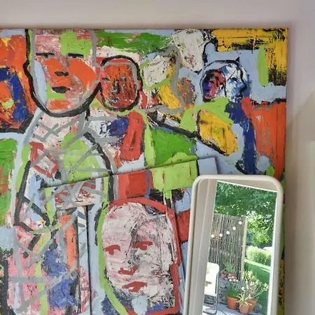Logement 1 Chambre Et Canape Lit * Amay